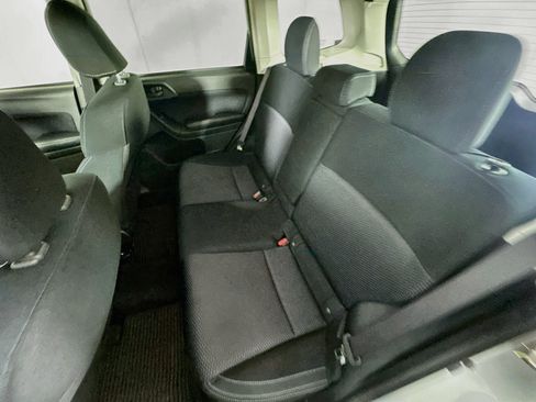 Used 2017 Subaru Forester 2.5i Premium AWD/4WD image 28