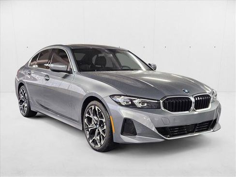 Used 2025 BMW 330i 330i w/ Premium Package image 6