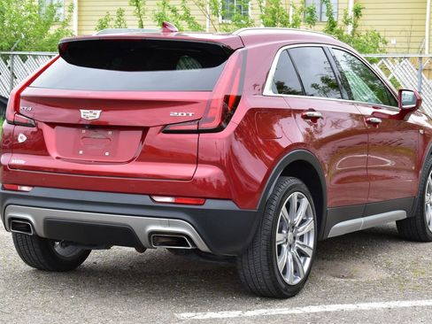 Used 2019 Cadillac XT4 Premium Luxury image 5