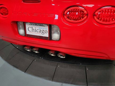 Used 2002 Chevrolet Corvette Coupe w/ Preferred Equipment Group2 image 30