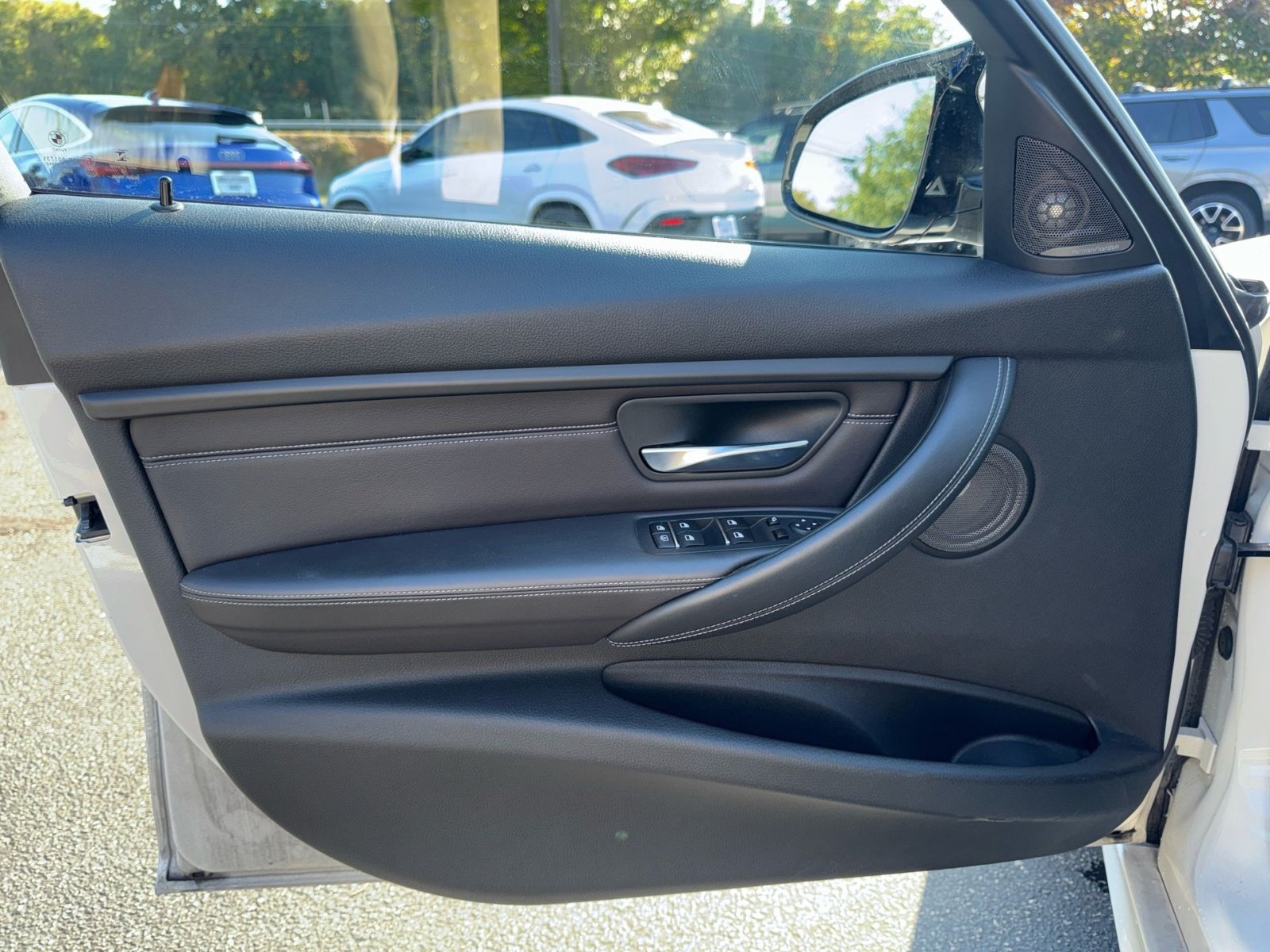 Used 2016 BMW M3 RWD image 8