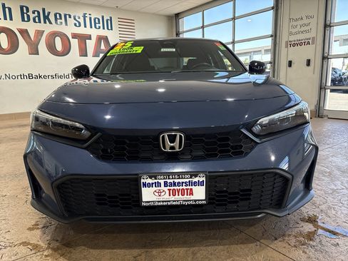 Used 2025 Honda Civic Sport image 5
