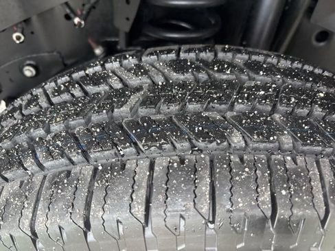 Used 2024 RAM 2500 Big Horn w/ Bed Utility Group image 24