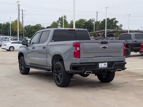 Used 2024 Chevrolet Silverado 1500 LT Trail Boss w/ Convenience Package II AWD/4WD image 4