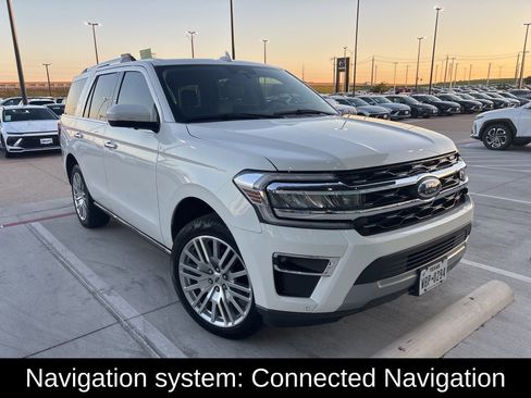 Used 2024 Ford Expedition Limited AWD/4WD image 3
