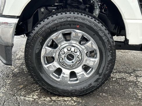 New 2026 Ford F250 King Ranch w/ Chrome Package AWD/4WD image 9