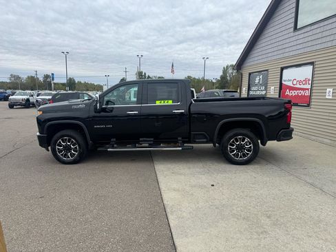 Used 2022 Chevrolet Silverado 3500 High Country w/ Z71 Off-Road Package AWD/4WD image 8
