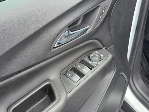 Certified 2022 Chevrolet Equinox LT image 11