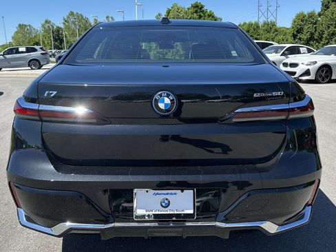Used 2025 BMW i7 xDrive60 w/ M Sport Package RWD image 9