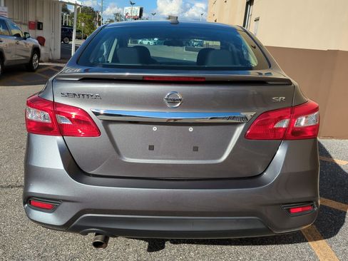 Used 2019 Nissan Sentra SR image 5