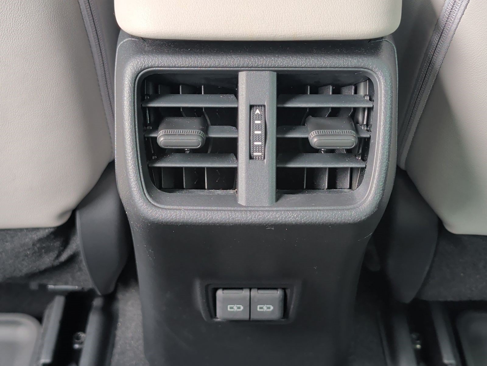 Used 2025 Lexus UX 300h FWD w/ Accessory Package (Z1) image 26