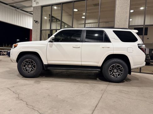 Used 2021 Toyota 4Runner TRD Off-Road Premium image 29