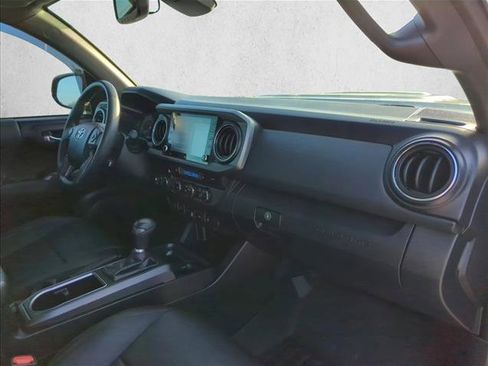 Used 2022 Toyota Tacoma TRD Sport w/ TRD Premium Sport Package image 24