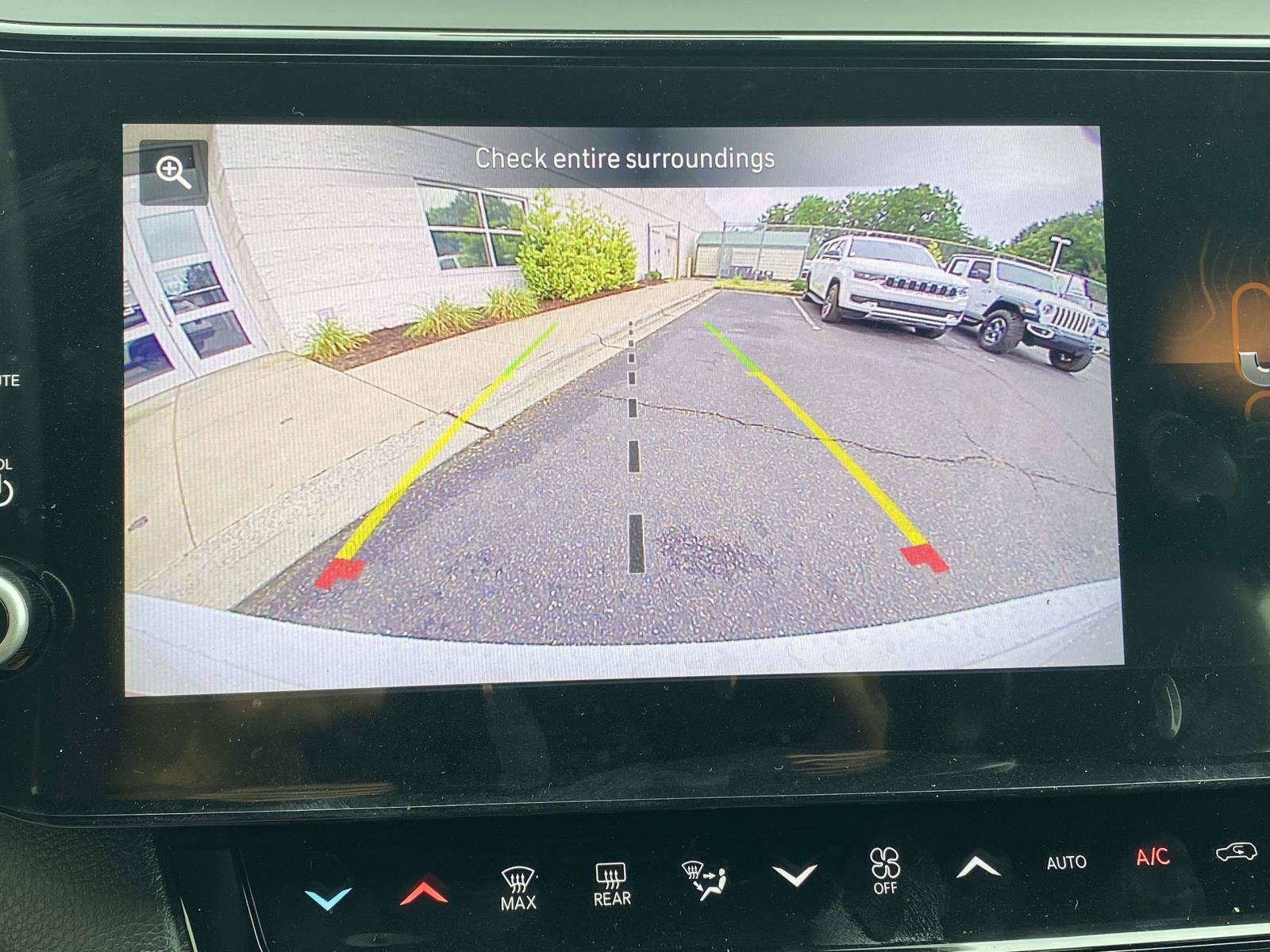 New 2026 Jeep Grand Cherokee Altitude AWD/4WD image 27