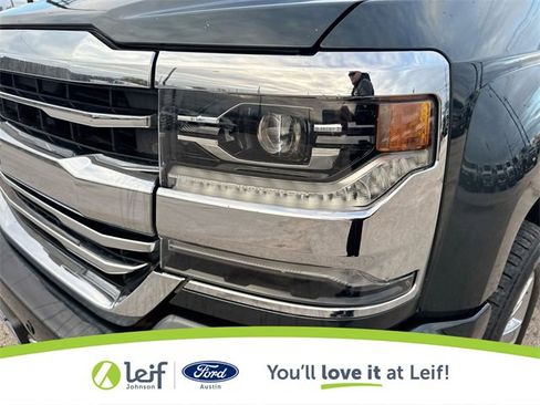 Used 2018 Chevrolet Silverado 1500 High Country image 37