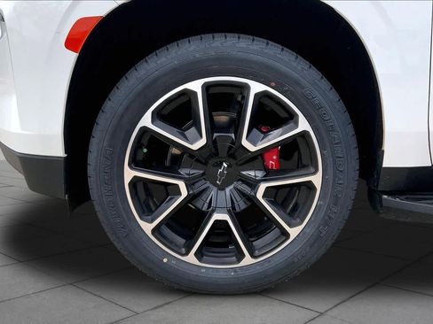 Used 2023 Chevrolet Tahoe RST AWD/4WD image 10