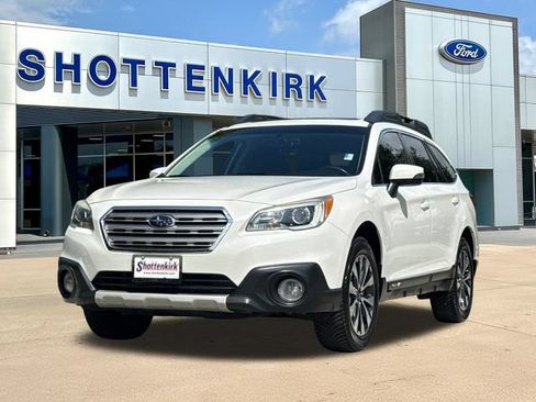 Used 2017 Subaru Outback 3.6R Limited AWD/4WD image 3