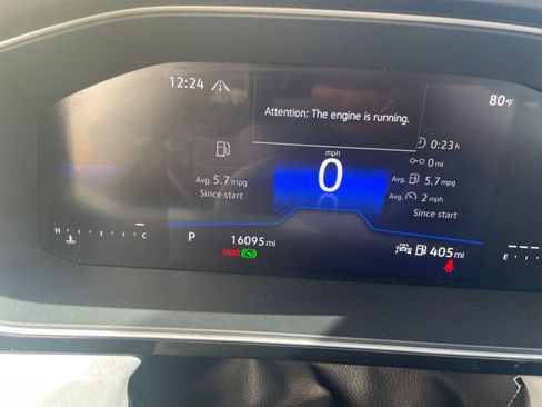 Used 2025 Volkswagen Jetta SE image 41