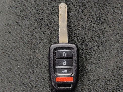 Used 2013 Honda Accord LX image 32