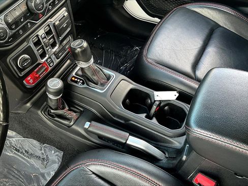 Used 2020 Jeep Gladiator Rubicon image 15