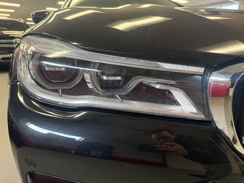 Used 2017 BMW 750i xDrive image 20