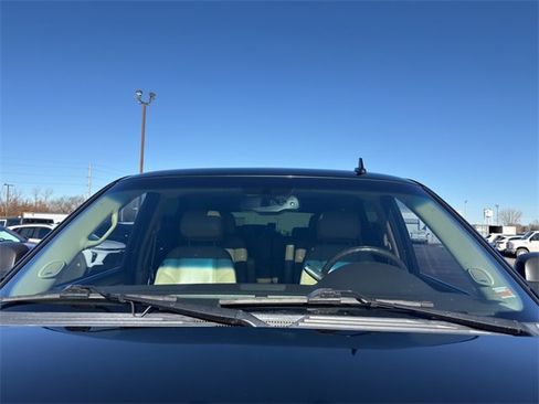 Used 2011 GMC Yukon Denali image 24