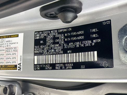 Used 2023 Toyota 4Runner Limited AWD/4WD image 19
