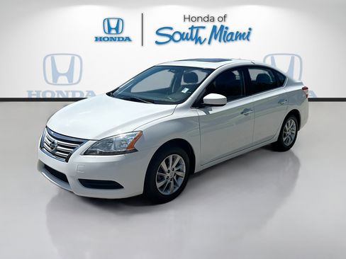 Used 2015 Nissan Sentra SV w/ Style Package FWD image 3