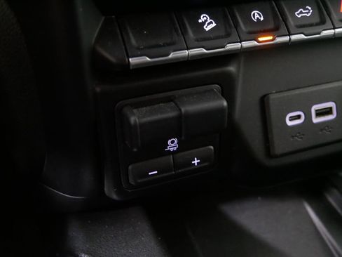 Used 2020 GMC Sierra 1500 AT4 image 27