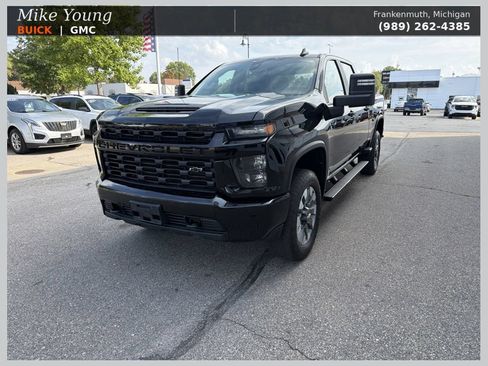 Used 2022 Chevrolet Silverado 2500 Custom w/ Custom Value Package AWD/4WD image 1