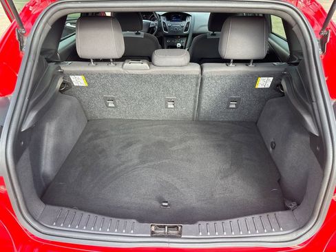 Used 2016 Ford Focus ST image 25