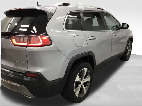 Used 2019 Jeep Cherokee Limited AWD/4WD image 45