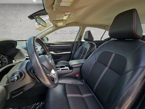 Used 2024 Nissan Altima 2.5 SR FWD image 19