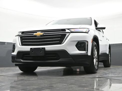 Used 2023 Chevrolet Traverse LT w/ LPO, Floor Liner Package AWD/4WD image 32