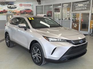Used 2022 Toyota Venza LE AWD/4WD video 2