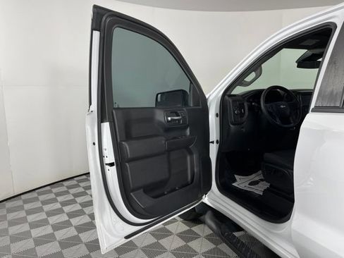 Used 2023 Chevrolet Silverado 1500 Custom RWD image 18