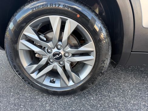 Used 2023 Kia Seltos LX AWD/4WD image 18