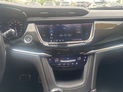 Used 2020 Cadillac XT6 Sport AWD/4WD image 33