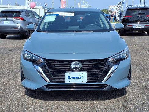 Used 2024 Nissan Sentra SV FWD image 3