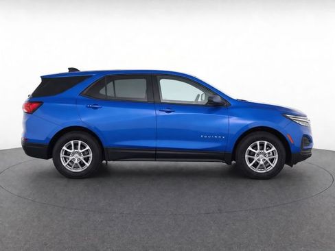 Used 2024 Chevrolet Equinox LS FWD image 8