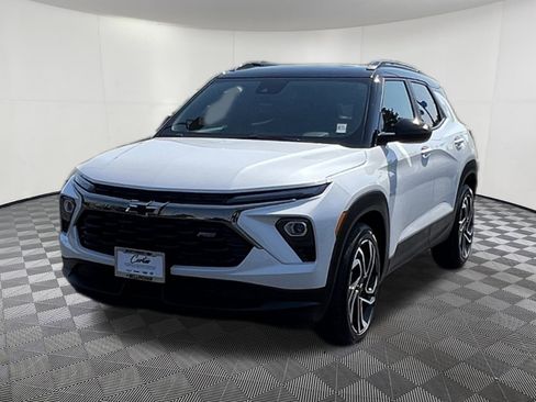 Used 2026 Chevrolet TrailBlazer RS w/ Convenience Package image 3