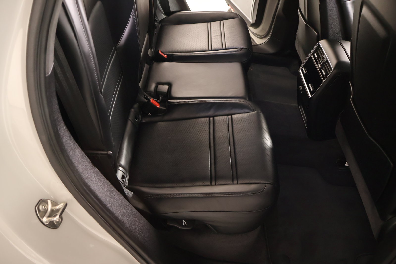 Certified 2023 Porsche Cayenne GTS AWD/4WD image 15