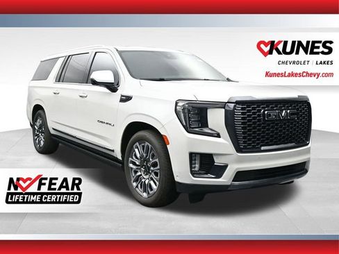 Used 2023 GMC Yukon XL Denali Ultimate image 1