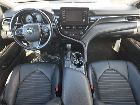 Used 2023 Toyota Camry SE FWD image 13
