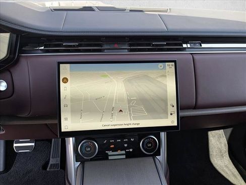Certified 2023 Land Rover Range Rover Autobiography AWD/4WD image 13