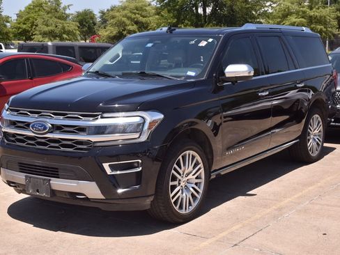 Used 2023 Ford Expedition Max Platinum AWD/4WD image 2