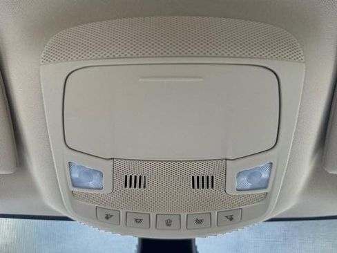 New 2024 Ford Edge SE image 40