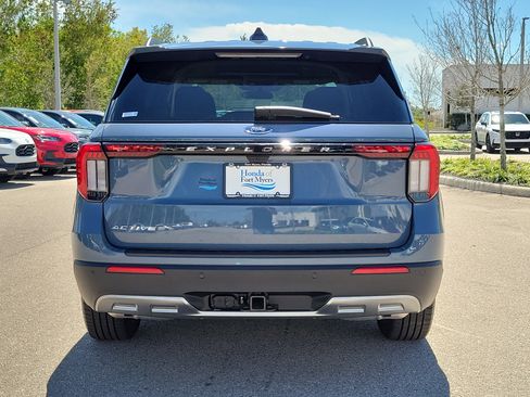 Used 2026 Ford Explorer Active w/ Active Comfort Package image 5