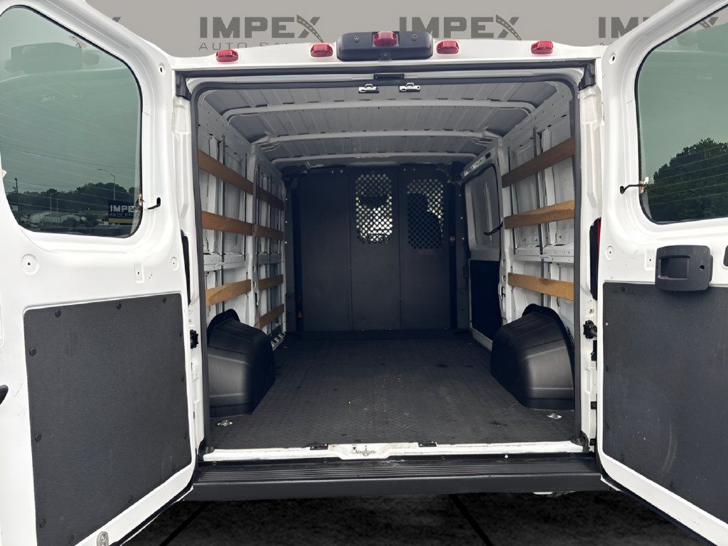 Used 2025 RAM ProMaster 2500 w/ U-Haul Equipment Group FWD image 22