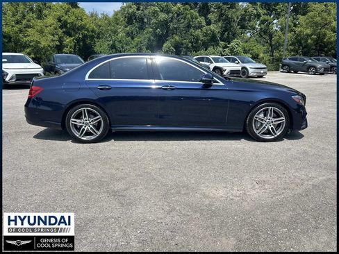 Used 2019 Mercedes-Benz E 300 image 8